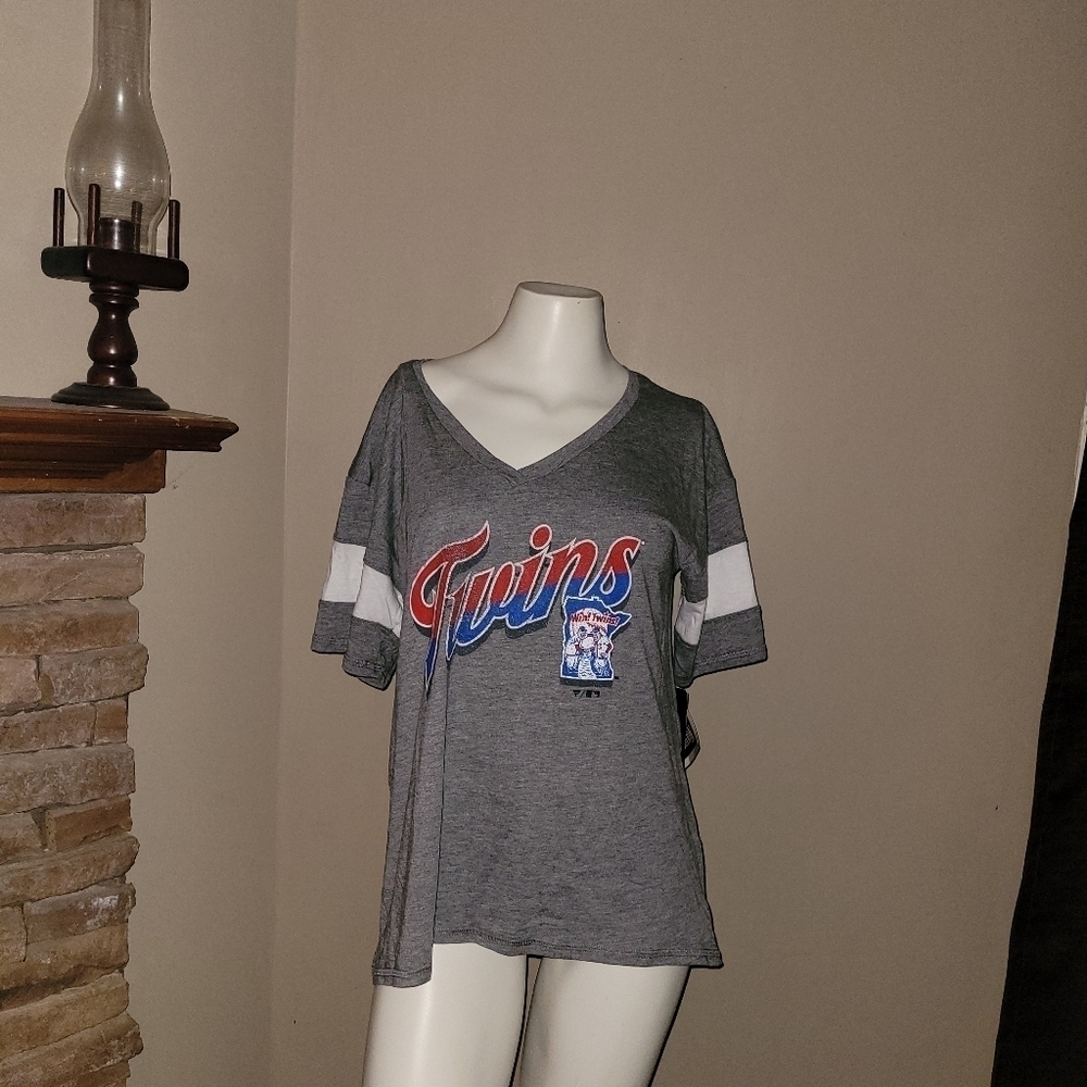 Twins Fanatics  M  NWT